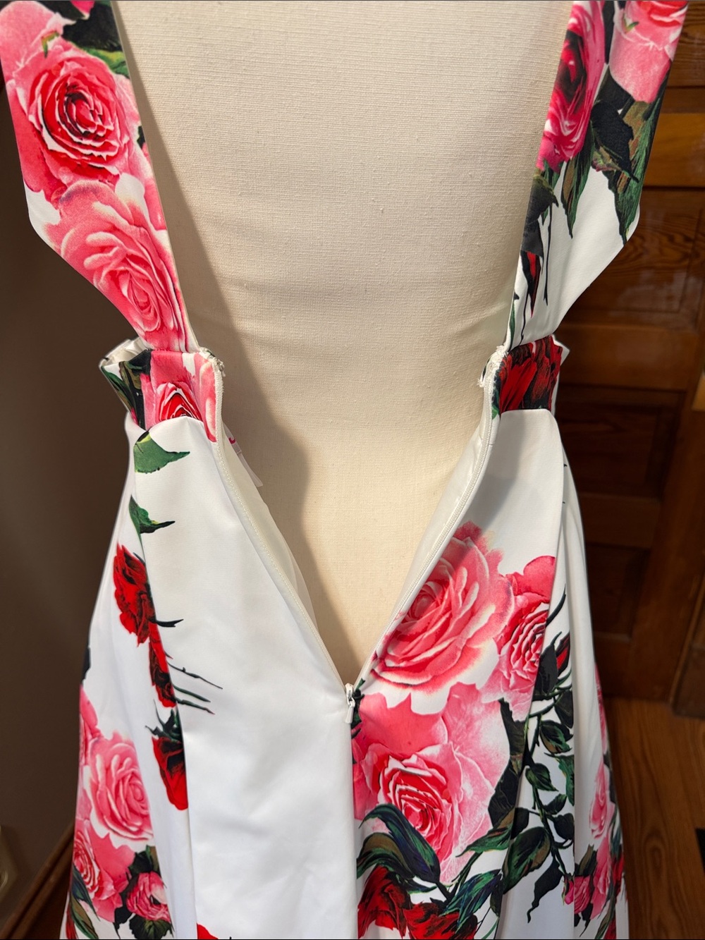 JVN Jovani Formal Gown Prom Dress Size 10 A-Line Long Gown Full Length - Picture 8 of 9